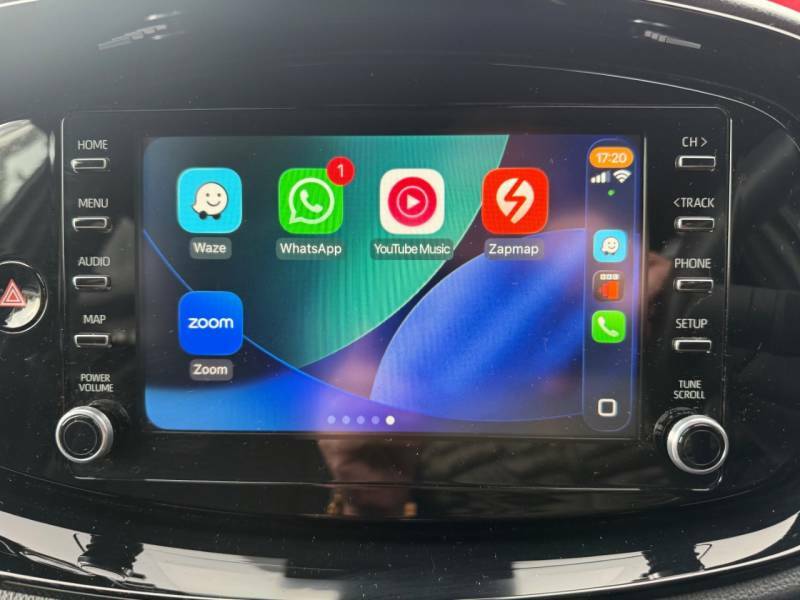 Toyota Aygo X 1.0 Vvt-i Edge - 1 Owner - Car Play - Fsh - Bl RV23AZD Green #6