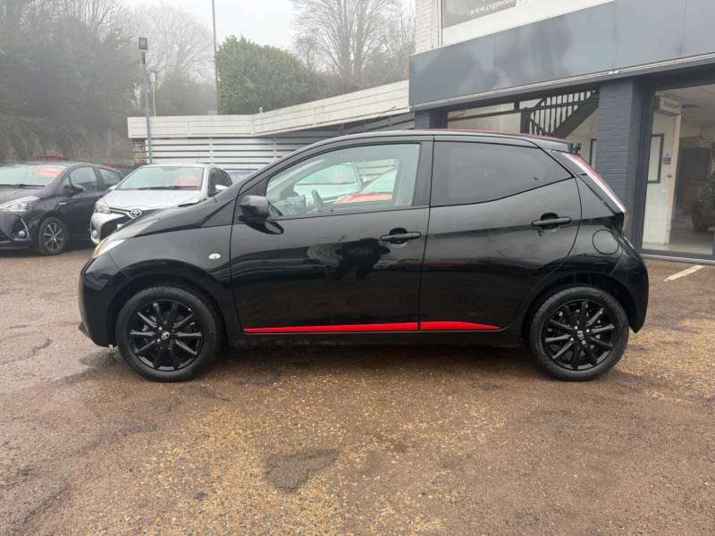 Toyota Aygo 1.0 Vvt-i X-press - Rear Camera - Air Con - Al Black #5
