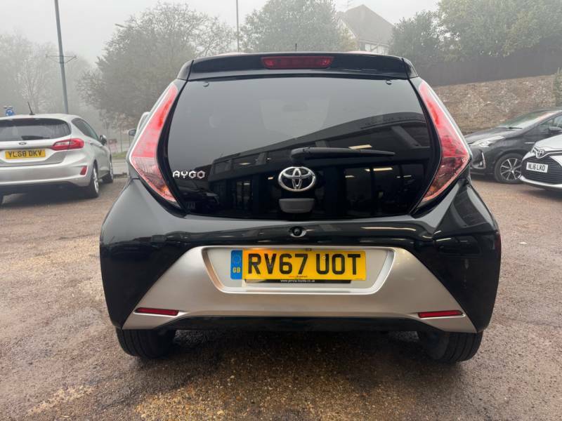 Toyota Aygo 1.0 Vvt-i X-press - Rear Camera - Air Con - Al Black #6