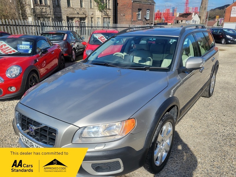 Volvo XC70 D5 Se Sport Gold #3