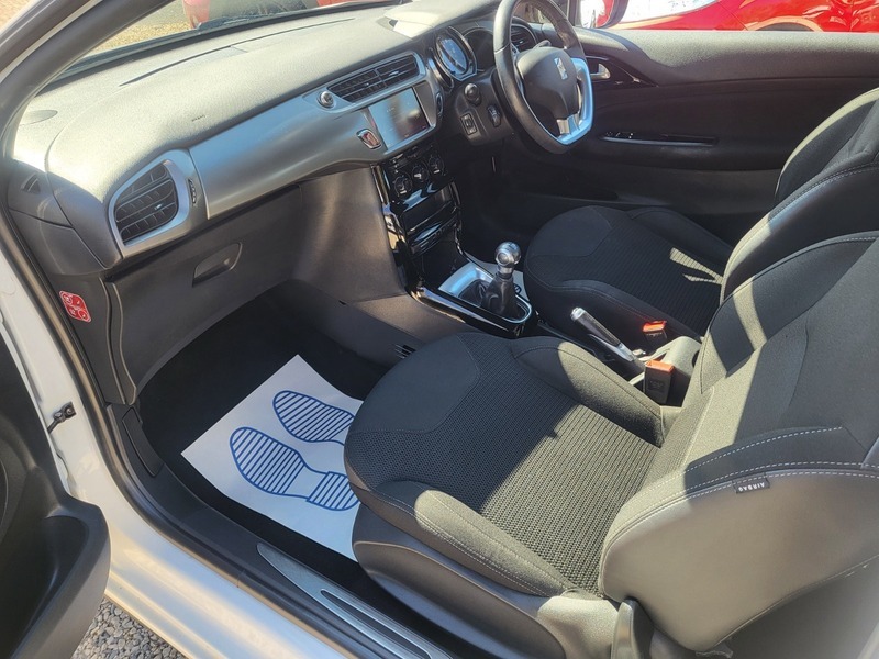 Citroen DS3 Bluehdi Elegance Ss Red #18