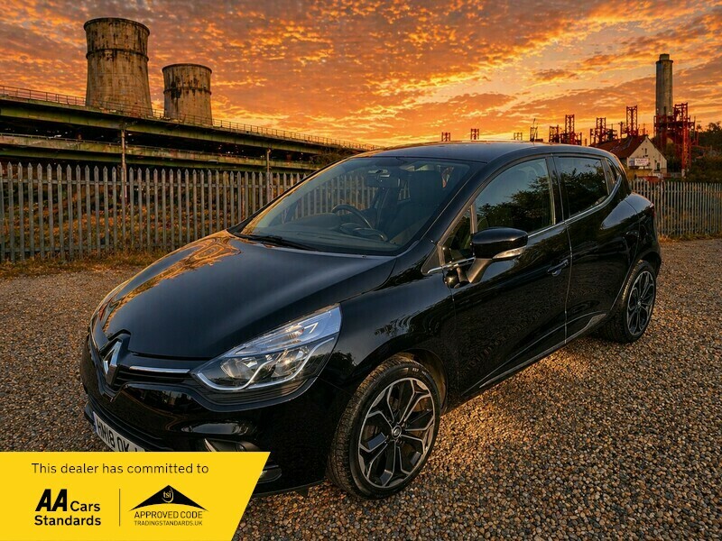 Renault Clio Iconic Tce Black