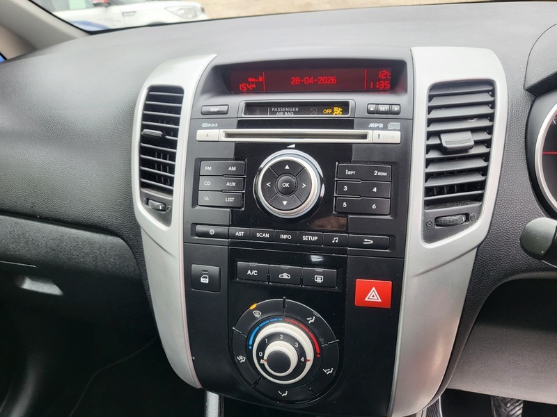 Kia Venga 1 Red #4