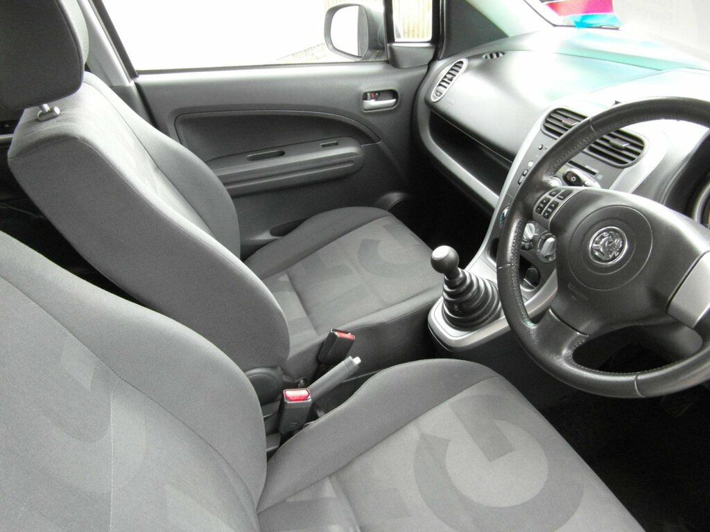Vauxhall Agila 1.2 16V Design Euro 5 Silver #4