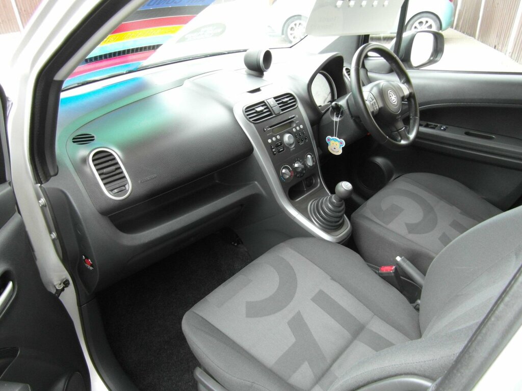 Vauxhall Agila 1.2 16V Design Euro 5 Silver #6