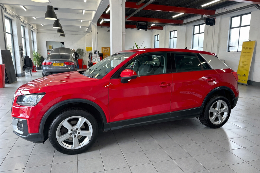 Audi Q2 1.0 Tfsi 30 Sport Suv Euro 6 S MH68VMY Red #4