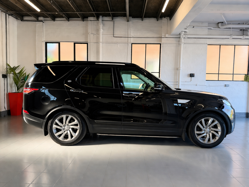 Land Rover Discovery 3.0 Td V6 Hse Luxury Suv 4Wd Euro VO17HKV Black #3