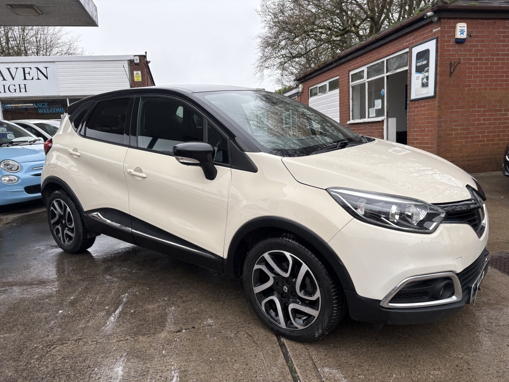 Renault Captur 1.5 Dynamique S Black #2