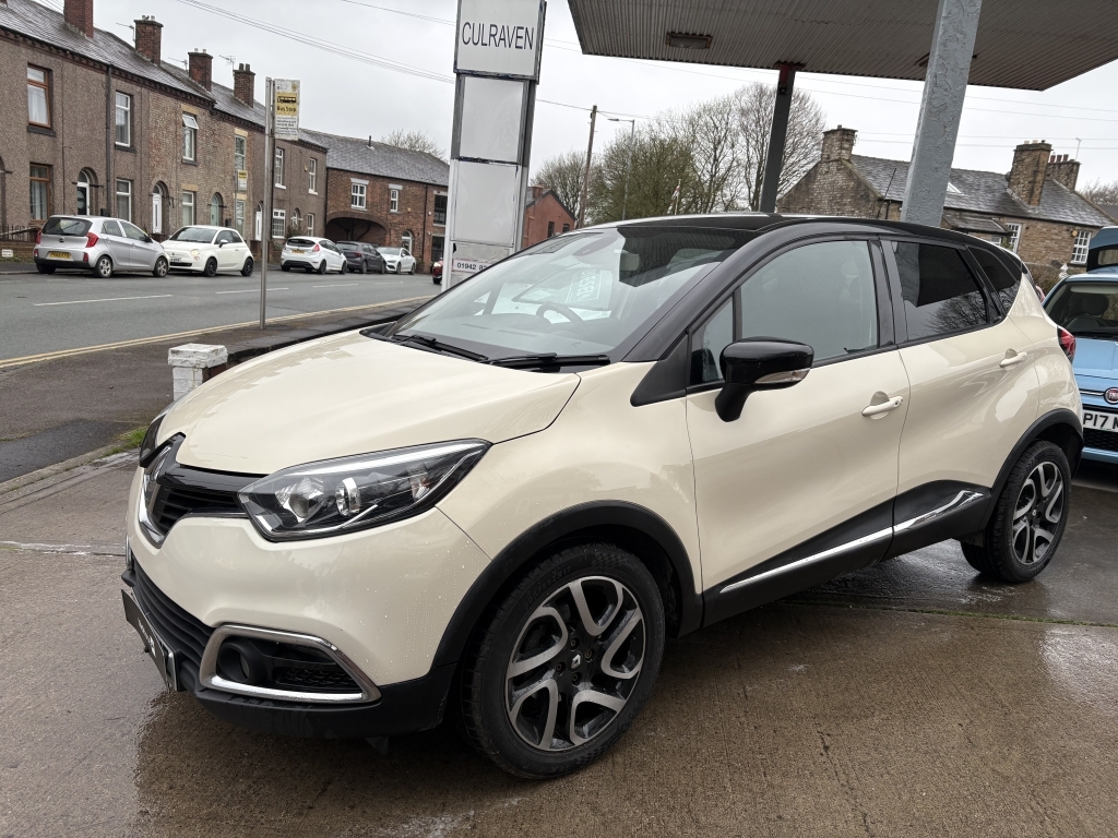 Renault Captur 1.5 Dynamique S Black #3