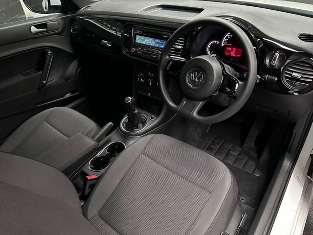 Volkswagen Beetle Hatchback White #4