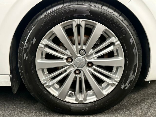 Peugeot 208 Hatchback M722DGK White #5
