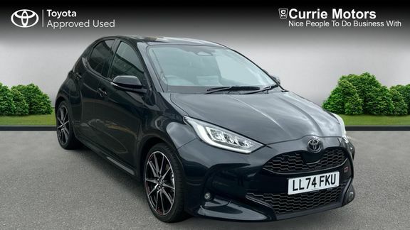 Toyota Yaris Gr Sport Black