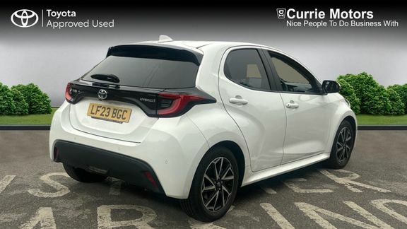 Toyota Yaris Design Hybrid, Parking Pac LF23BGC White #2