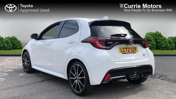 Toyota Yaris Gr Sport LC72SZF White #4