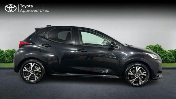 Toyota Yaris Design MV25ZVY Black #6