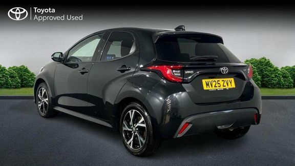 Toyota Yaris Design MV25ZVY Black #5