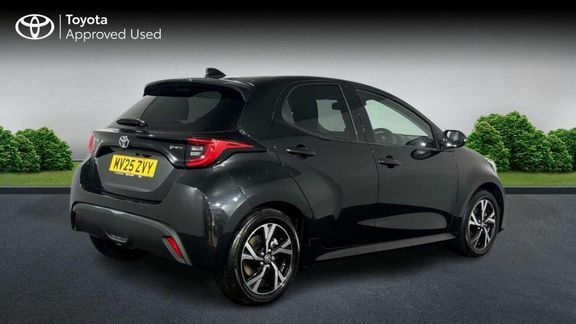Toyota Yaris Design MV25ZVY Black #4