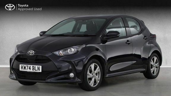 Toyota Yaris Icon Black