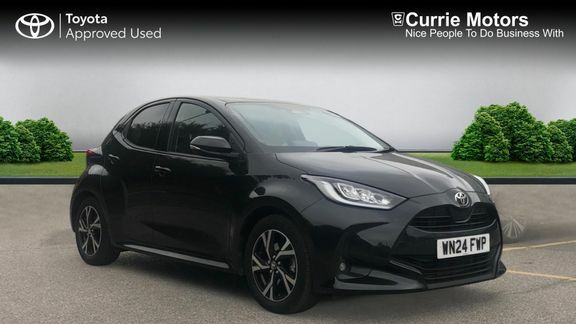 Toyota Yaris Design Black
