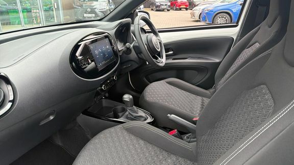 Toyota Aygo X Edge Canvas Parking LO24RXL White #5