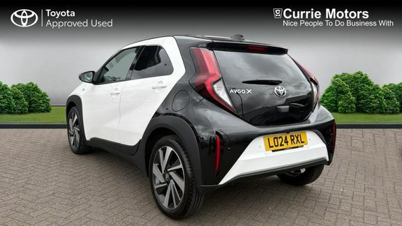 Toyota Aygo X Edge Canvas Parking LO24RXL White #4