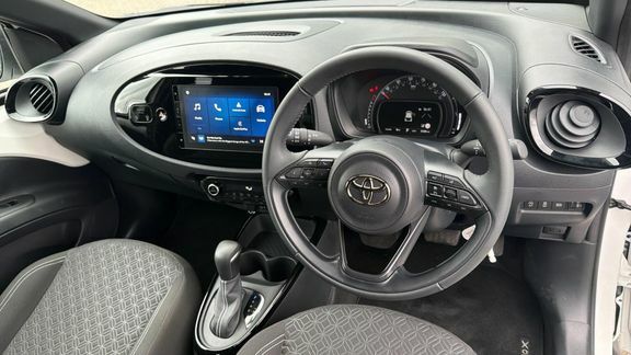 Toyota Aygo X Edge Canvas Parking LO24RXL White #6
