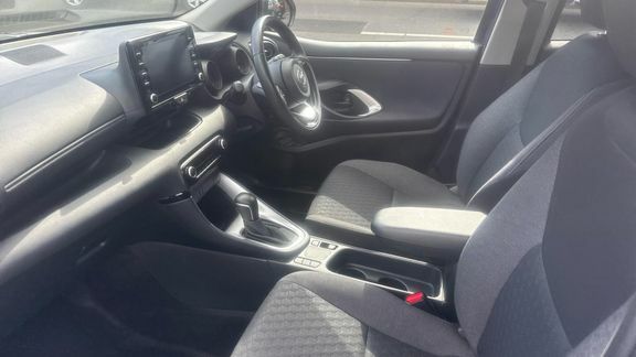 Toyota Yaris Design AV23KHO Blue #5