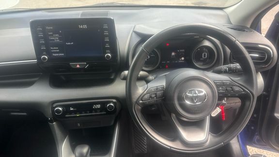 Toyota Yaris Design AV23KHO Blue #6