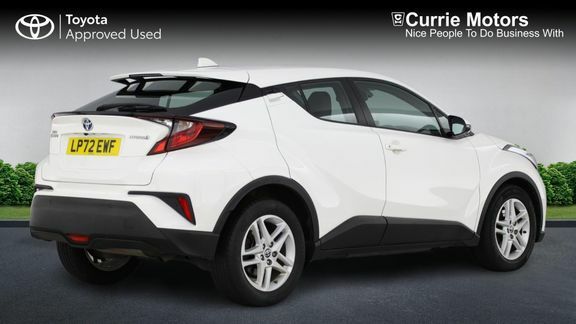Toyota C-Hr Icon 1.8 Tech Pack LP72EWF White #2