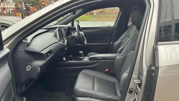Lexus UX Ux 300E Premium Plus Pack 18 Silver #6