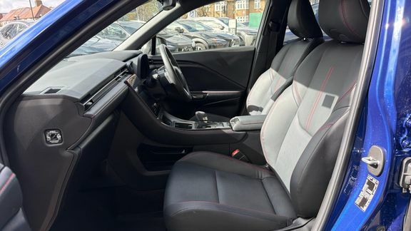 Lexus LBX Premium Plus Black Interior LN74XAP Blue #6