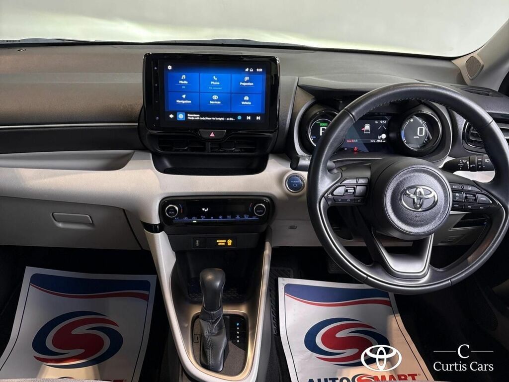Toyota Yaris 1.5 Vvt-h Excel E-cvt Euro 6 Ss XRZ6919 White #2
