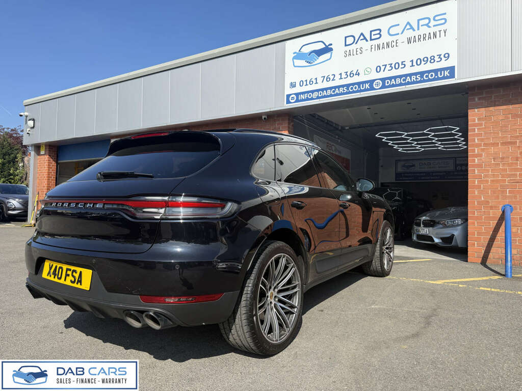 Porsche Macan 2.0 Macan 4Wd Black