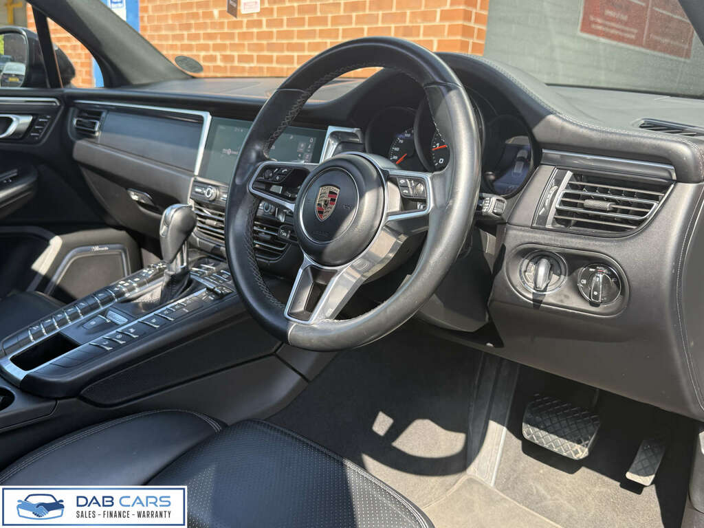 Porsche Macan 2.0 Macan 4Wd LGZ5381 Black #2