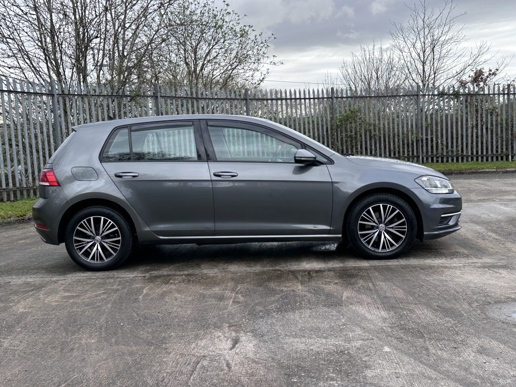 Volkswagen Golf 1.6 Se Tdi Bluemotion Technology Dsg GL18KXW Grey #4