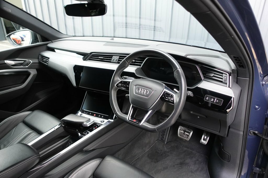 Audi Q8 e tron Suv KE23HWD Blue #3