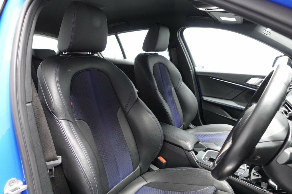 BMW 1 Series 1.5L M Sport EF72SFO Blue #3