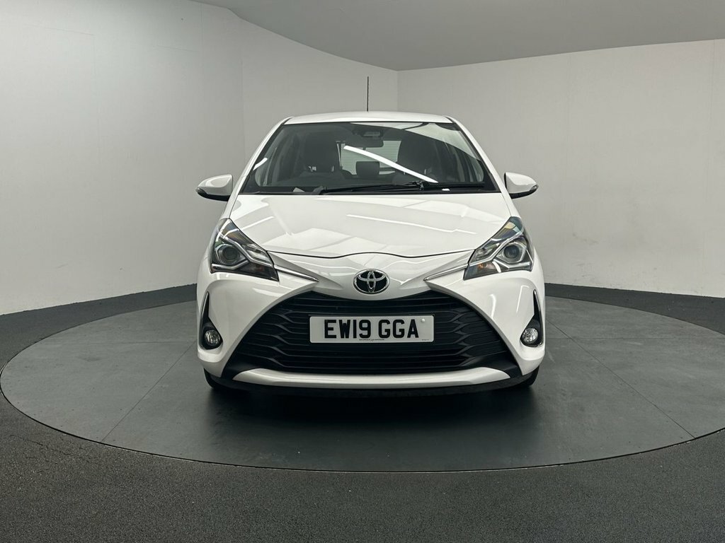 Toyota Yaris 1L Icon White #4