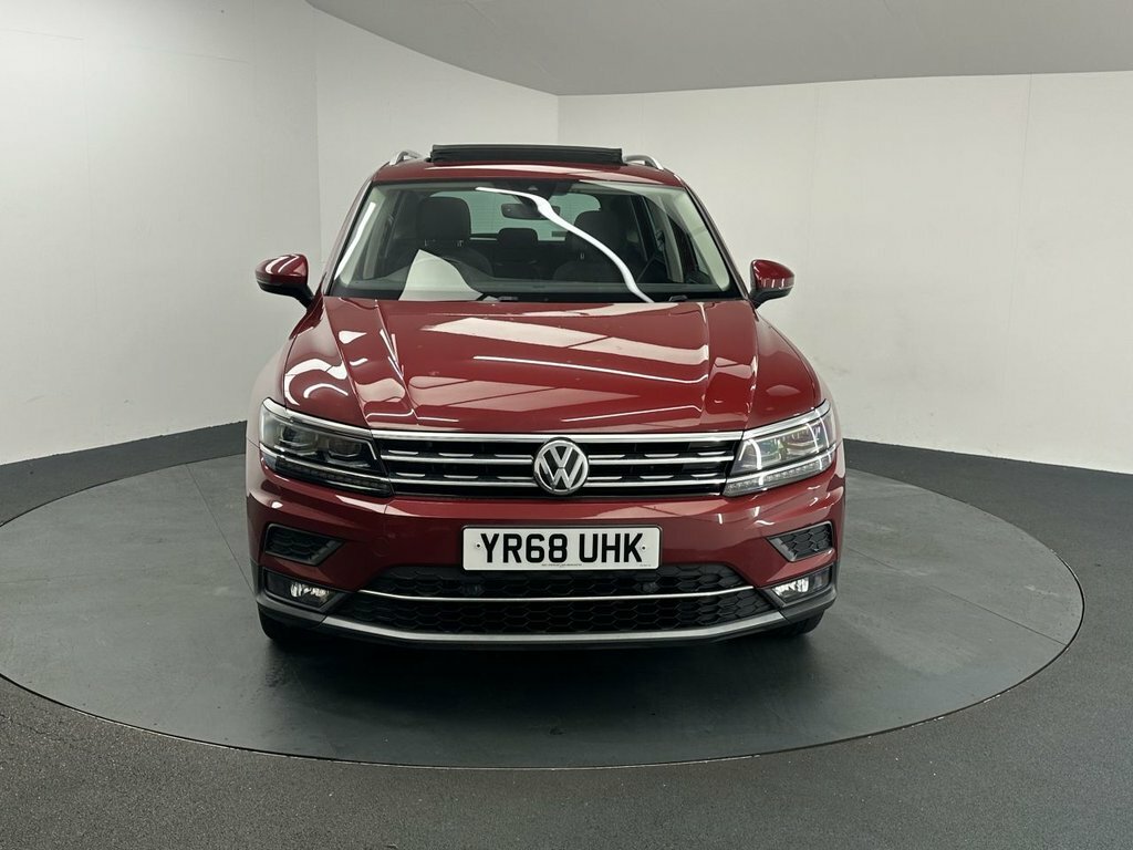 Volkswagen Tiguan 2L Sel YR68UHK Red #4