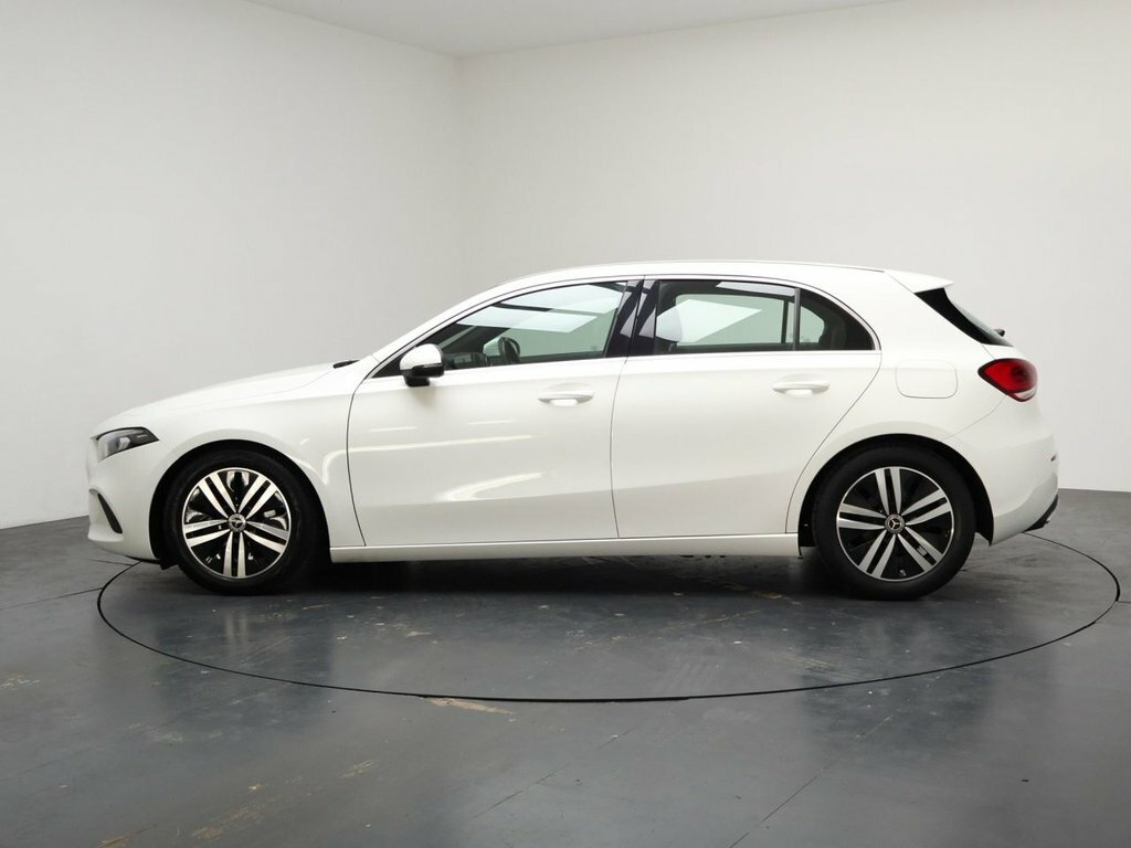 Mercedes-Benz A Class 1.3L Sport GX70RHE White #6
