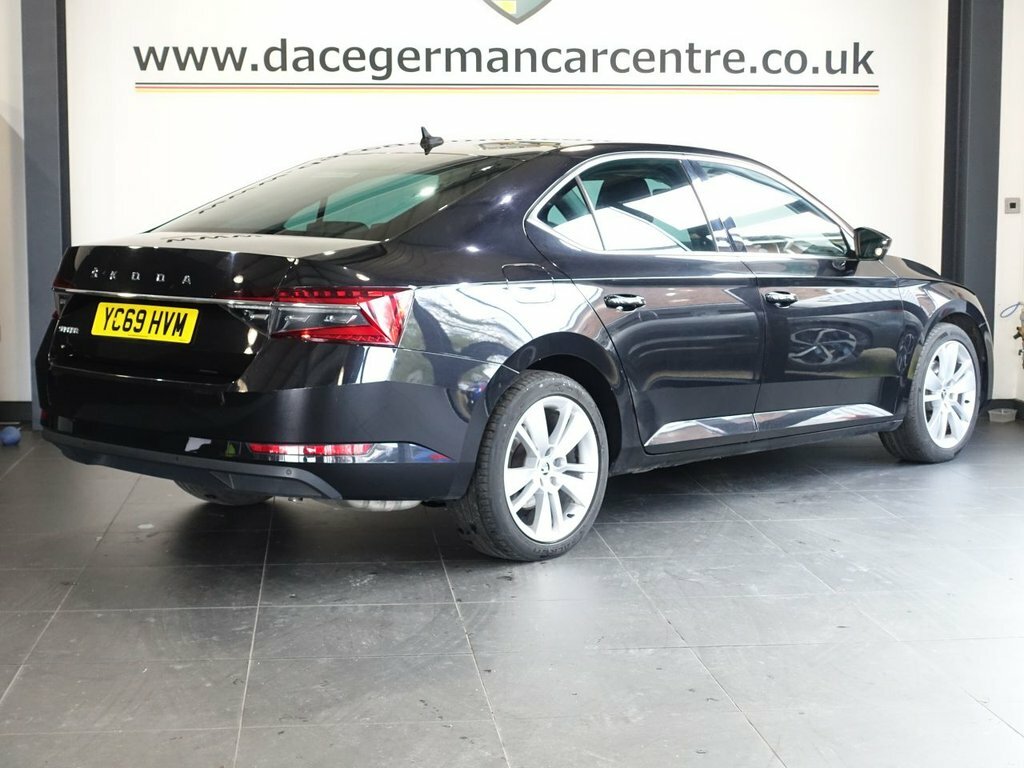 Skoda Superb 2L Se L YC69HVM Black #5