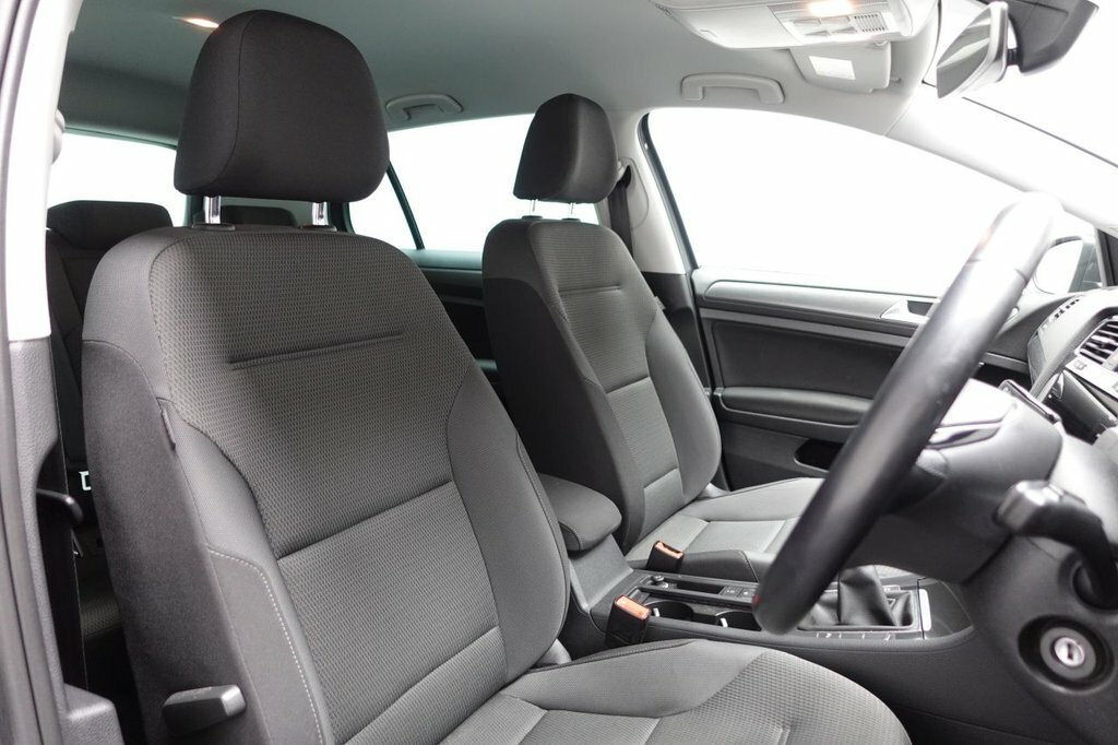 Volkswagen Golf 1.5L Match Grey #3