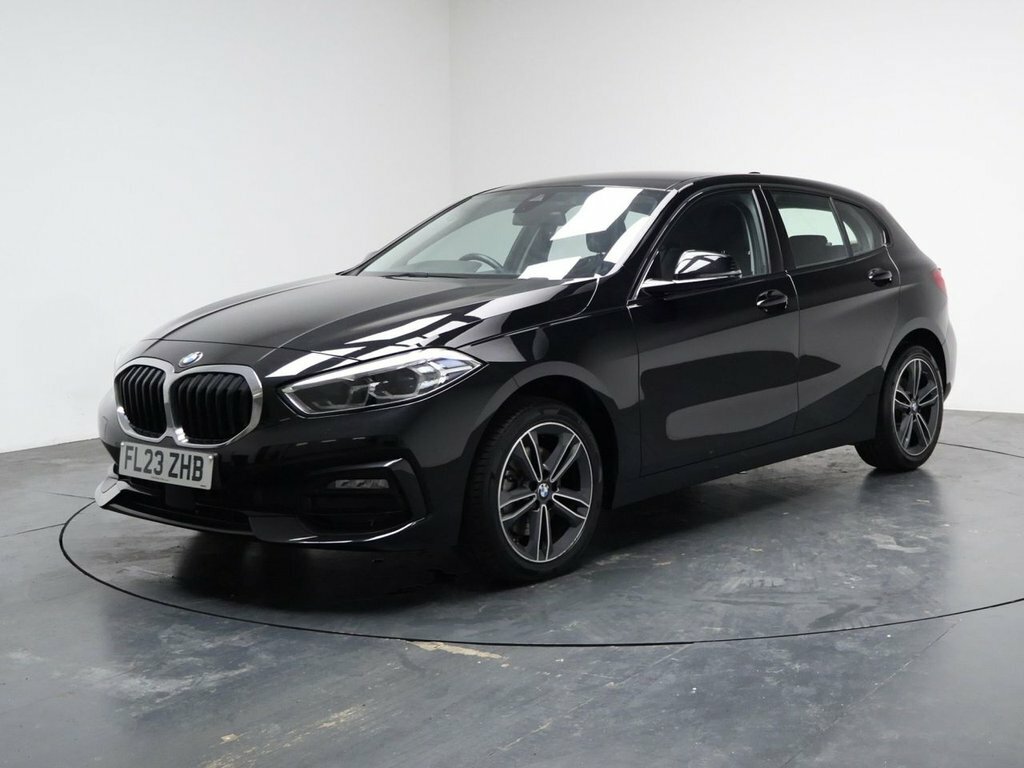 BMW 1 Series 1.5L Sport FL23ZHB Black #5