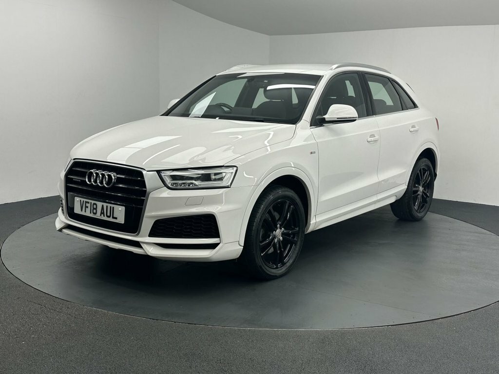 Audi Q3 2L S Line Edition VF18AUL White #5