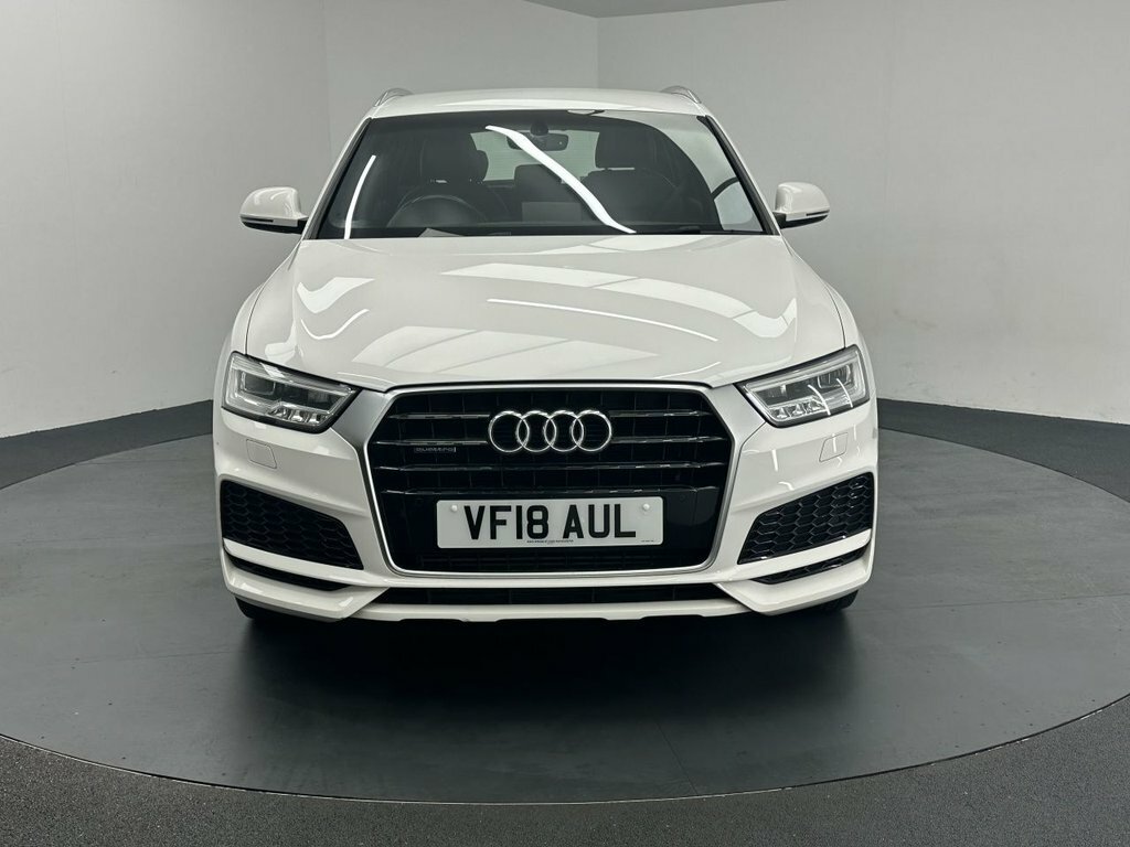Audi Q3 2L S Line Edition VF18AUL White #4