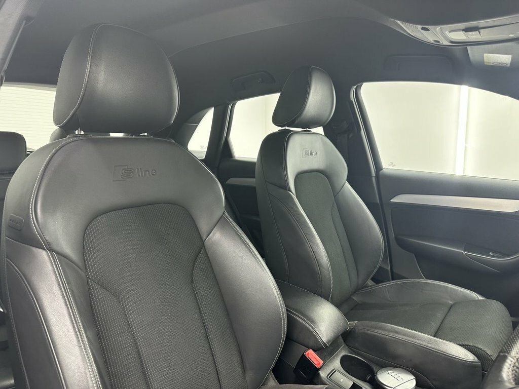 Audi Q3 2L S Line Edition VF18AUL White #2