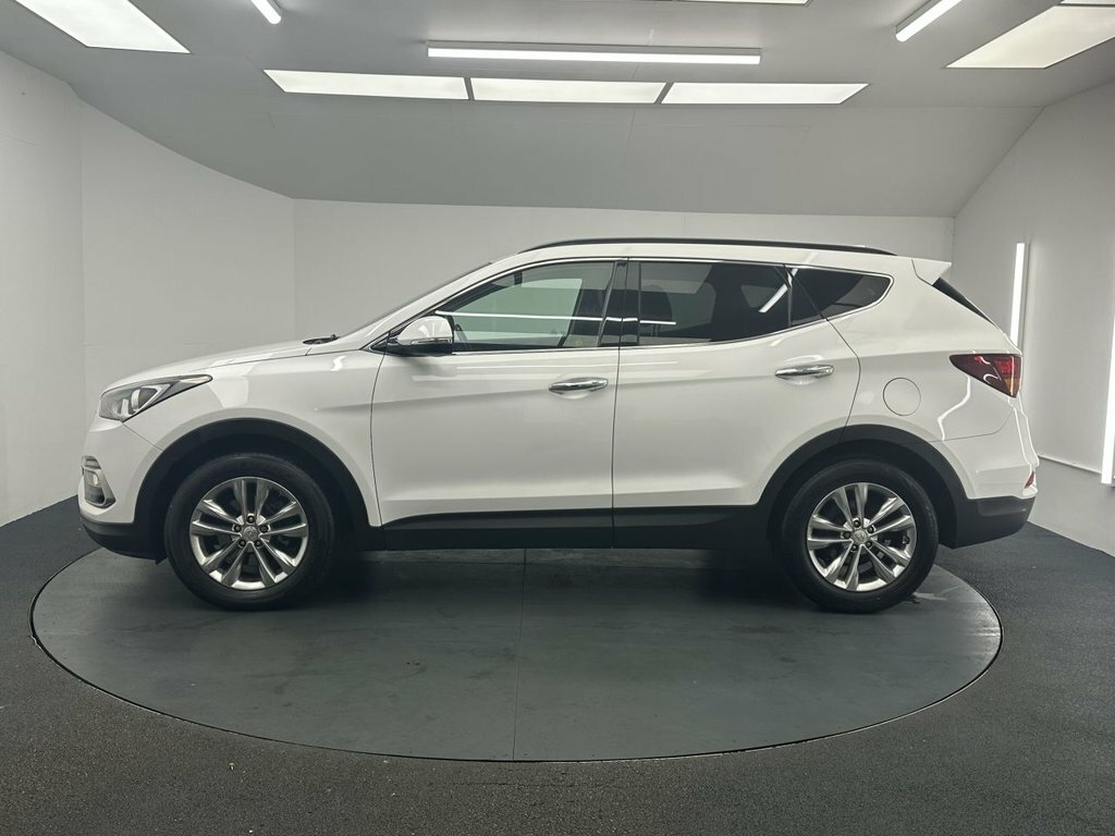 Hyundai Santa Fe 2.2L Premium YR66UZD White #6