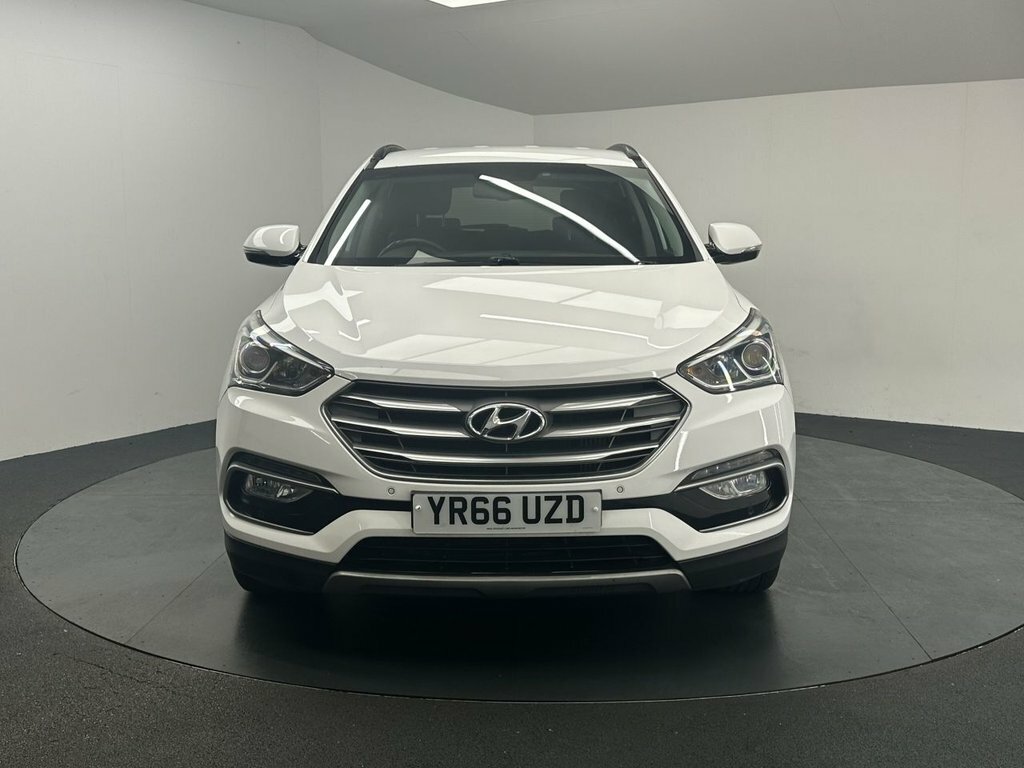 Hyundai Santa Fe 2.2L Premium YR66UZD White #4