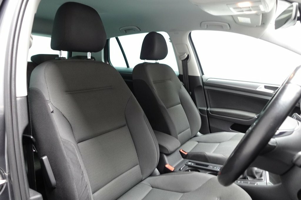 Volkswagen Golf 1.6L Match AE69VMF Grey #3