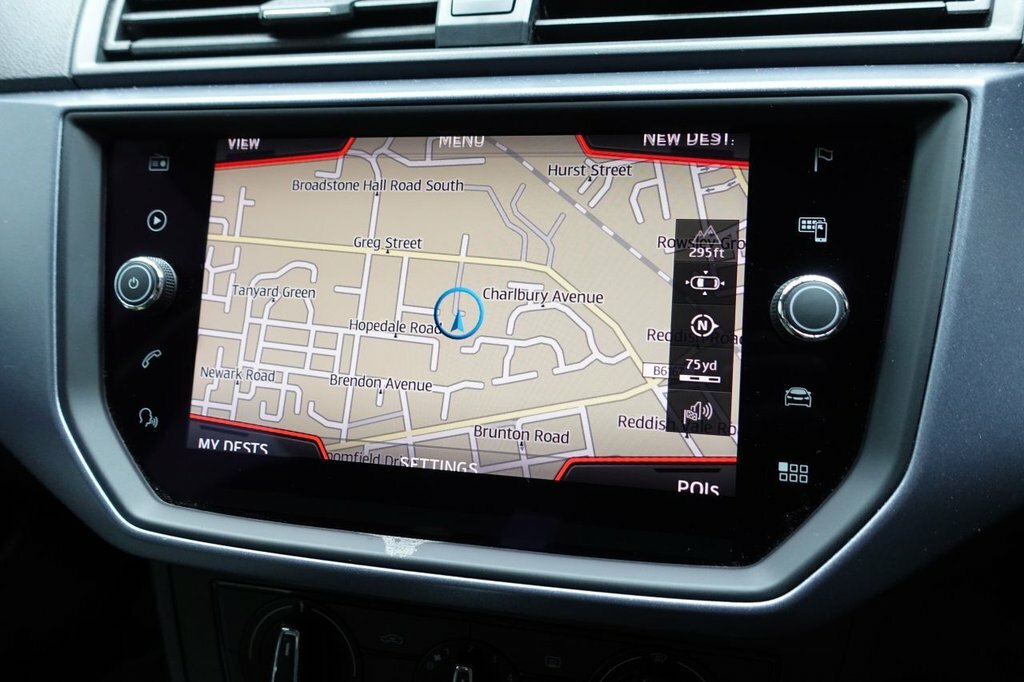 Seat Arona 1L Se Technology SE68XFT Red #2